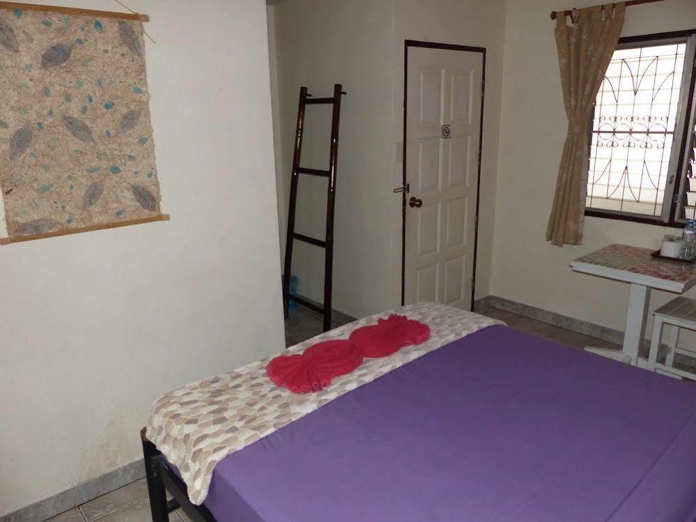 Kavil Guesthouse 2 Чиангмай Экстерьер фото